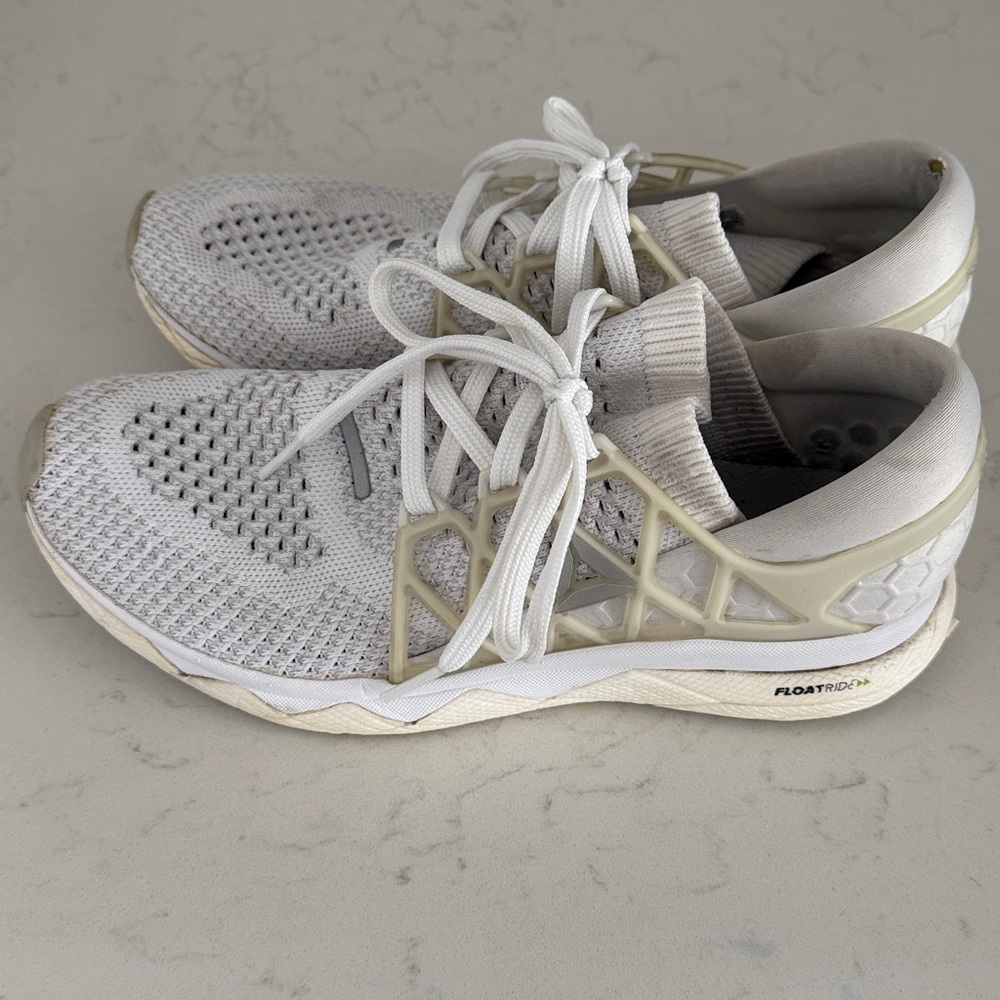 Reebok Floatride Run Ultraknit Sneaker Shoe - Asteroid dust - Size 8